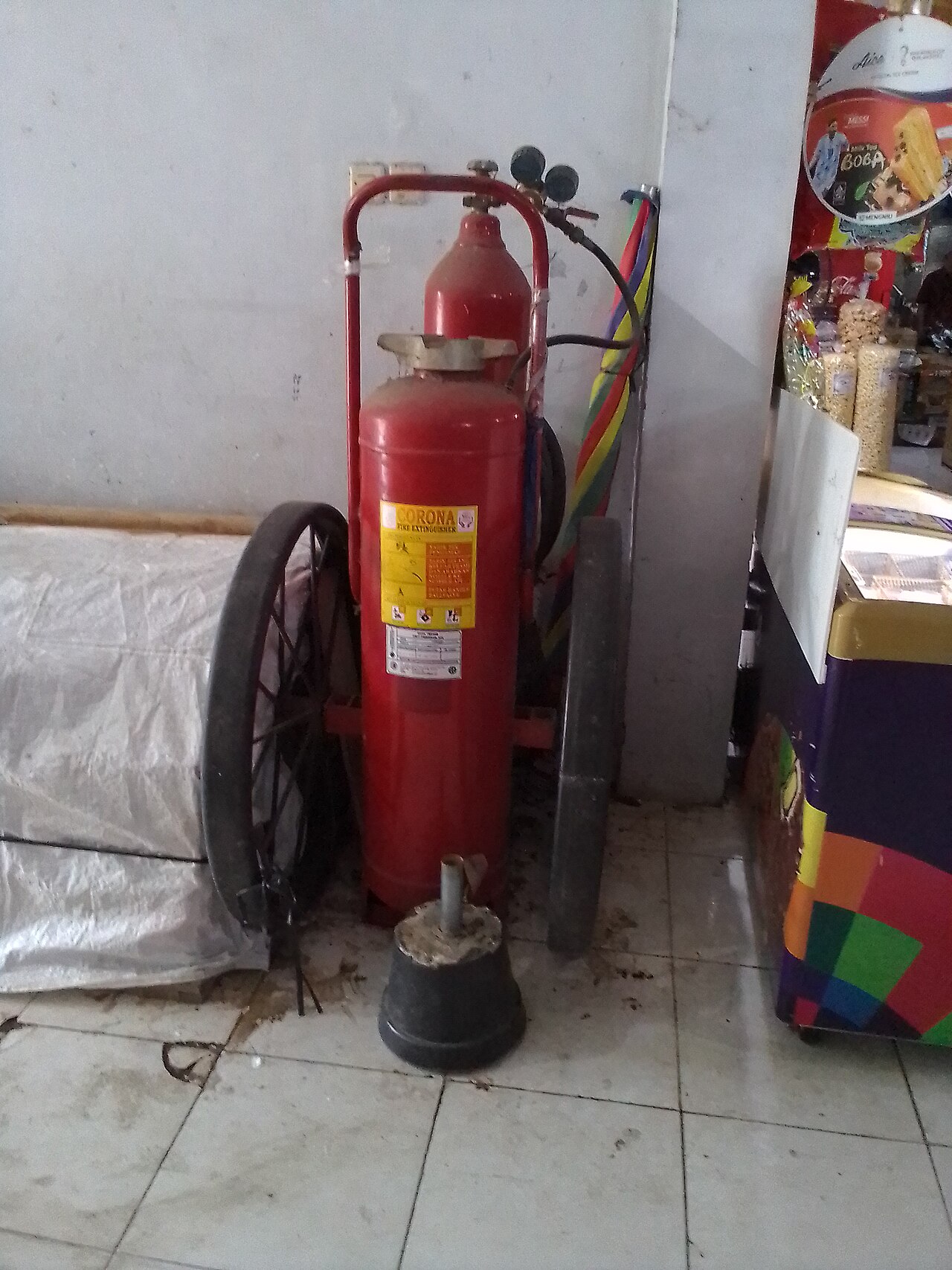 Operasi pemadaman kebakaran sukamakmue
